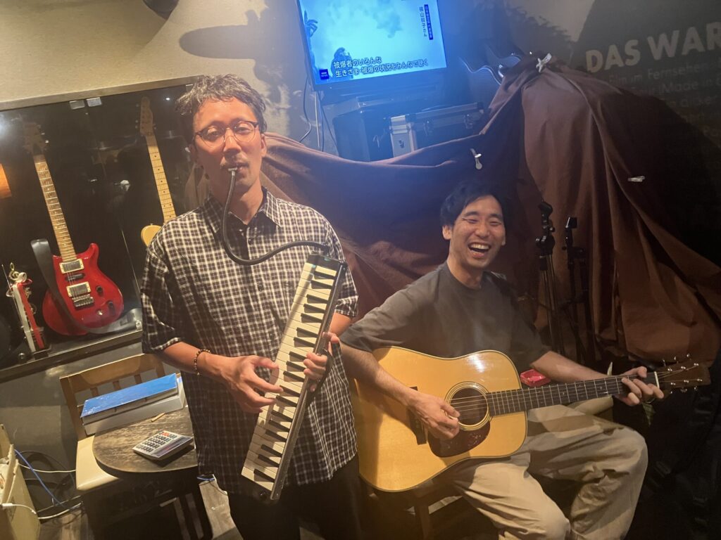 カミヤケーゾーと佐々木悠
